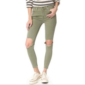 🪖Free People High-Rise Busted Skinny Jeans